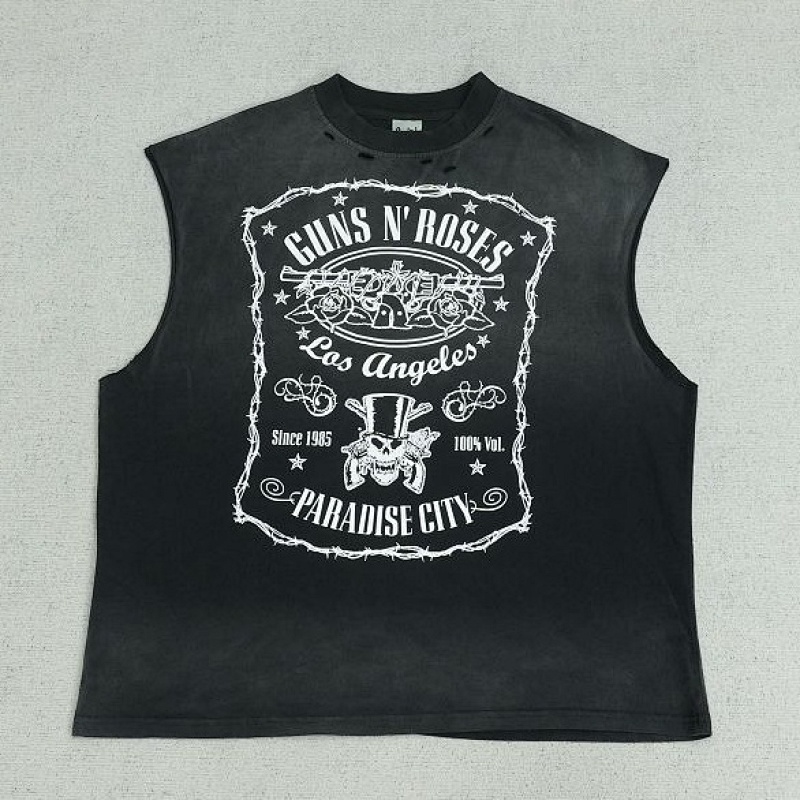 SAINT tee