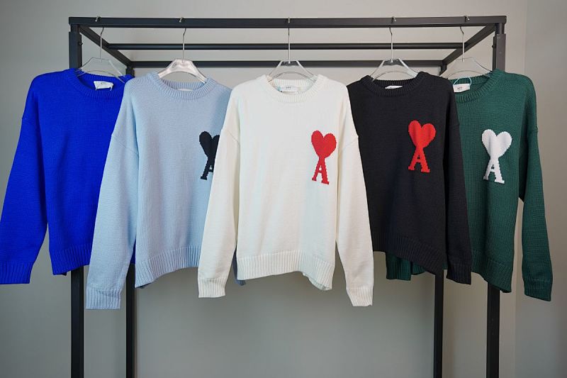 AM1sweater