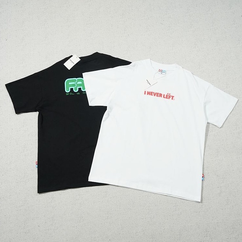 VANDYTHEPINK tee