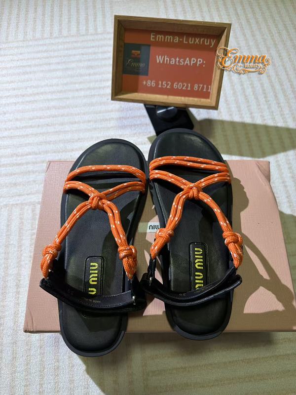 shoes 51