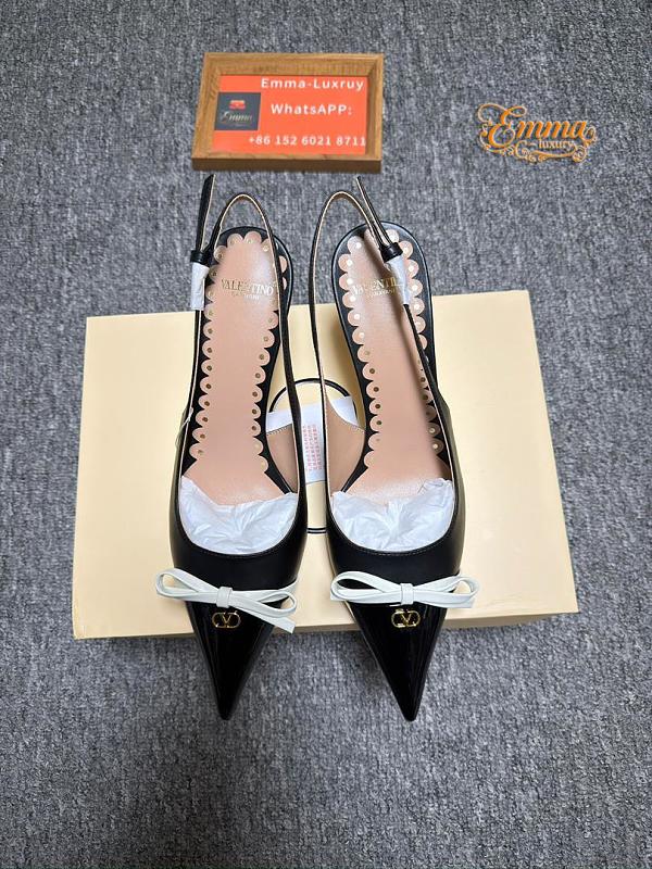 shoes 18