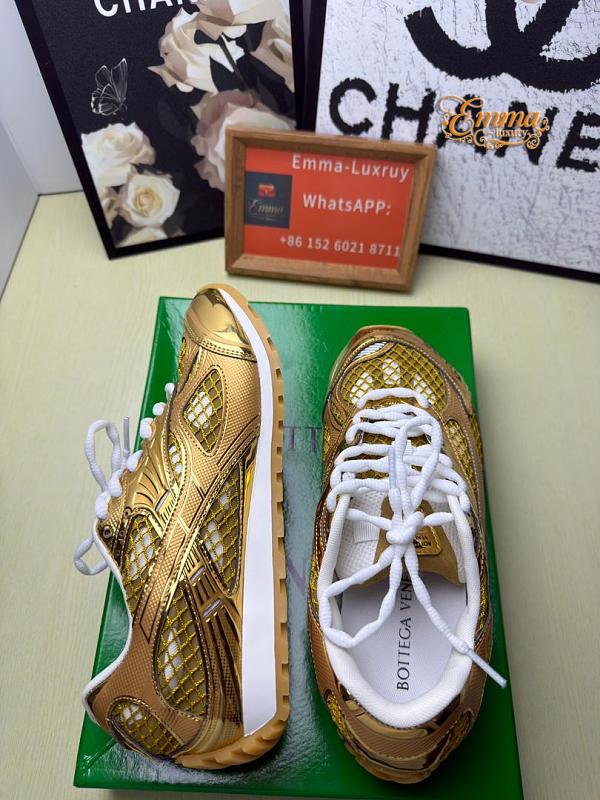 shoes 44