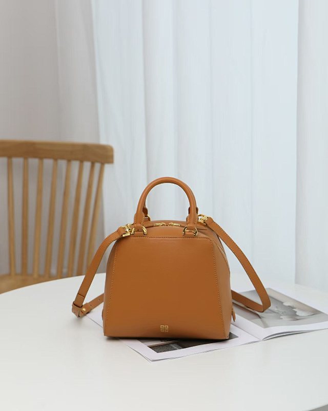 P290(606-2)22 *19 *13.5cm