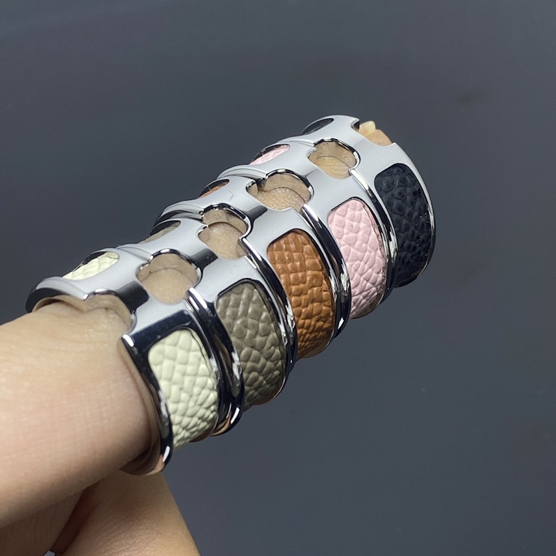 Leather H ring