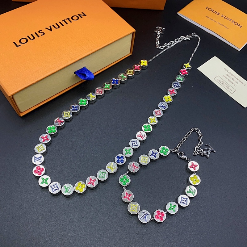 Colorful necklace bracelet