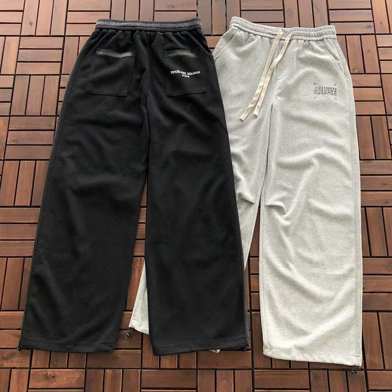 MAISON MARGIELA TROUSERS 66040394 (im 176CM 58KG iwear size L in the photo)