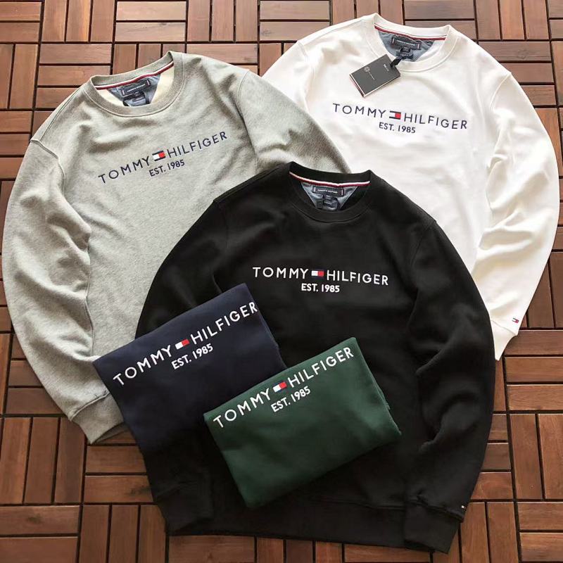 T 🔥🔥🔥 H🔥🔥🔥R SWEATER 22110604 (im 184CM 80KG iwear size M in the photo)
