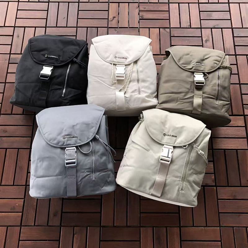 LULULEMON BAG 22110205（长30CM*宽30CM*高13CM)