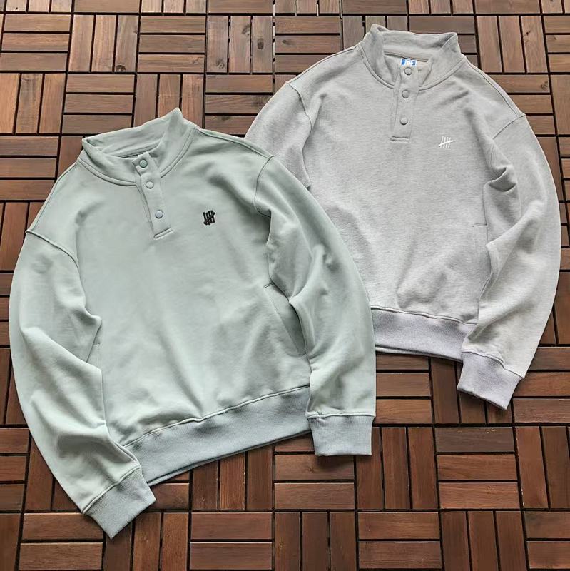 UNDEFEATED SWEATER 88031108 (im 185CM 80KG iwear size M in the photo)