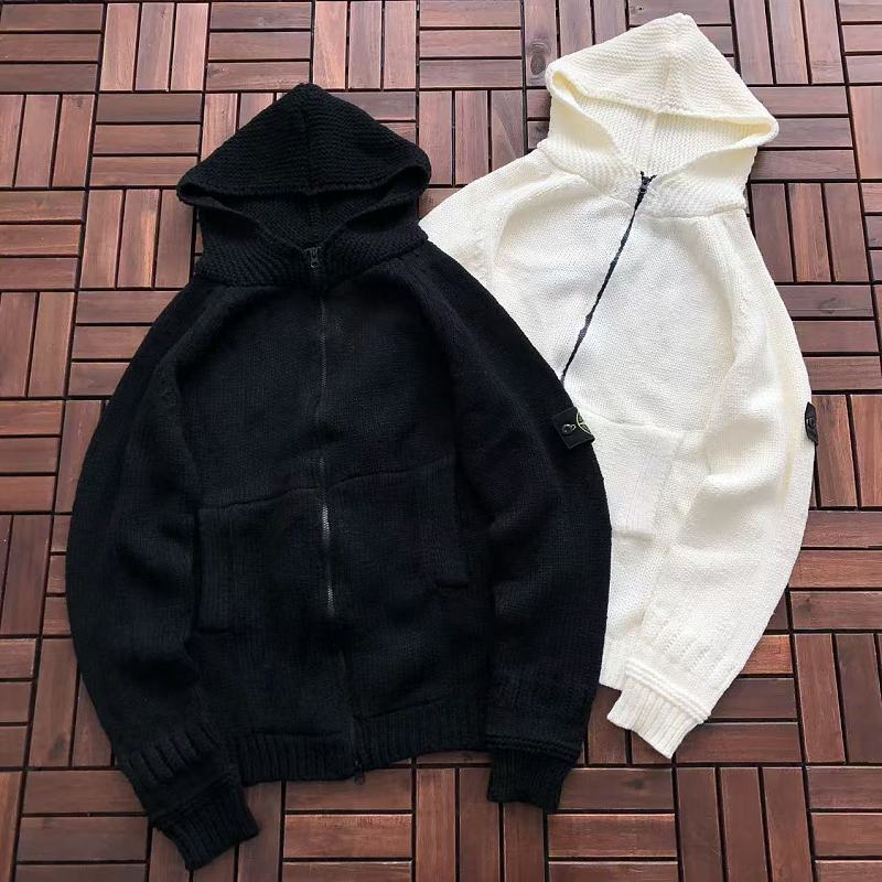 STONE ISLAND HOODIE SWEATER 11121620 (im 176CM 58KG iwear size L in the photo)