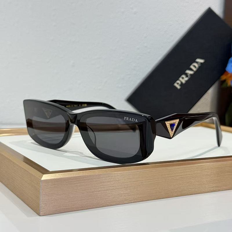 PRADA SUNGLASSES 11122378