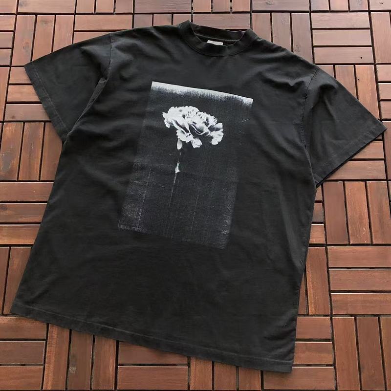 BALENCIAGA T-SHIRT 66081924 (im 185CM 70KG iwear size XS in the photo)