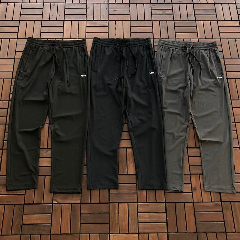 HUGO BOSS TROUSERS 66010323 (im 185CM 80KG iwear size XL in the photo)