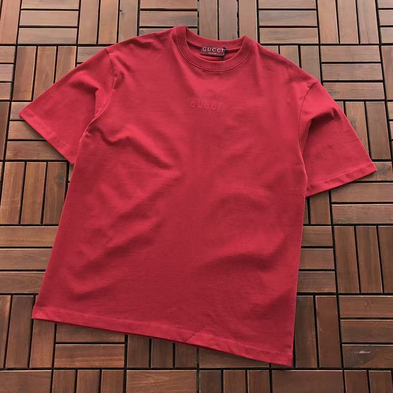 GUCCI T-SHIRT 66042270 (im 176CM 58KG iwear size S in the photo)