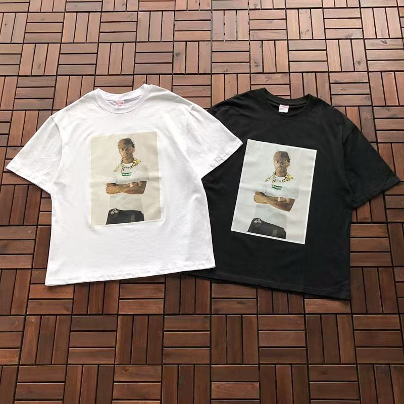 SUPREME T-SHIRT 22091402 (im 180CM 68KG iwear size M in the photo）