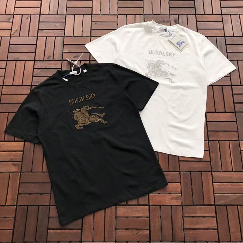 BURBERRY T-SHIRT 77031988 (im 176CM 58KG iwear size M in the photo)