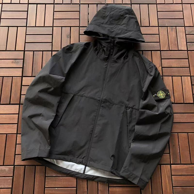 STONE ISLAND JACKET 88090311 (im 185CM 80KG iwear size M in the photo)