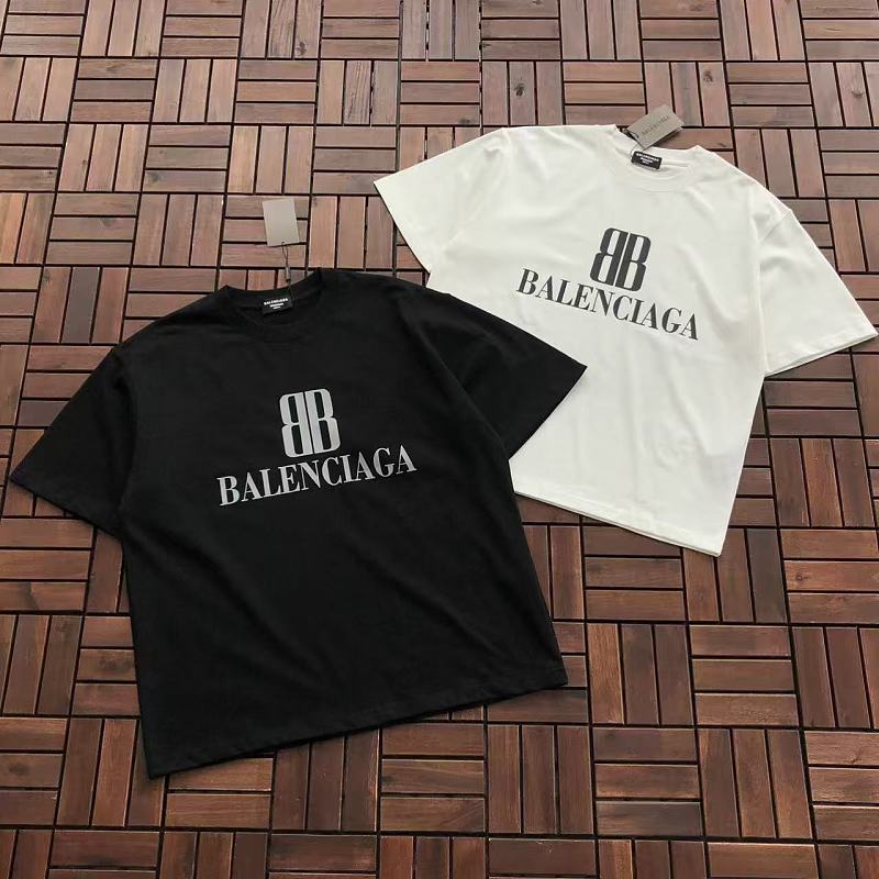 BALENCIAGA T-SHIRT 55082111 (im 185CM 70KG iwear size L in the photo)