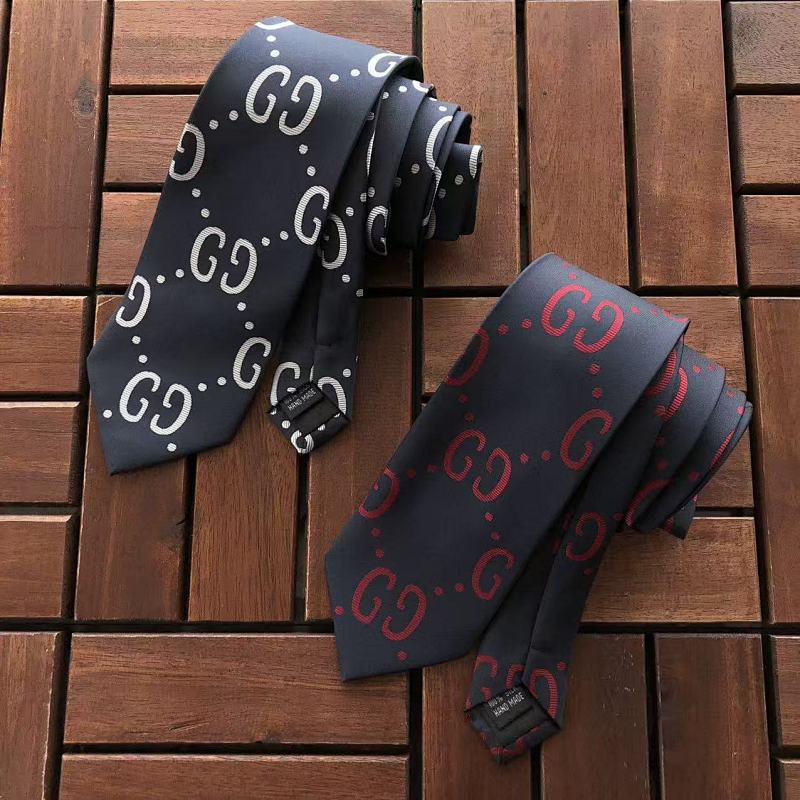 GUCCI TIE 55032736