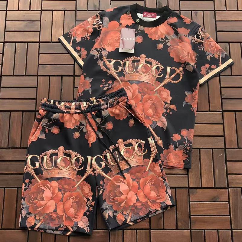 TOP PANTS GUCCI T-SHIRT SHORTS 66042326