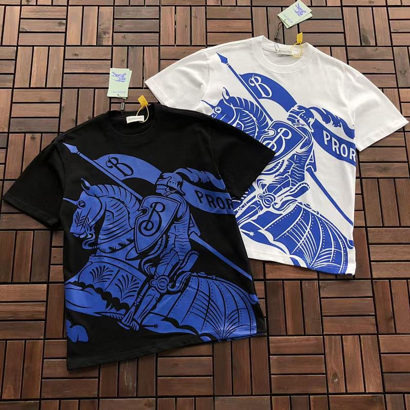 BURBERRY T-SHIRT 77041209 (im 180CM 68KG iwear size M in the photo)