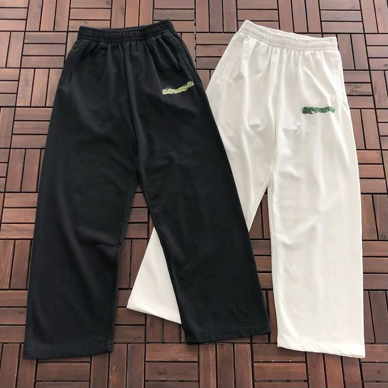 BALENCIAGA TROUSERS 66051343 (im 185CM 80KG iwear size 2 in the photo)