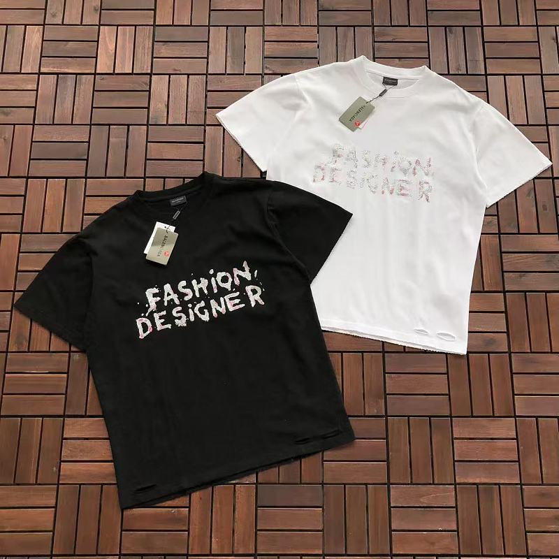 BALENCIAGA T-SHIRT 77042153 (im 185CM 80KG iwear size S in the photo)