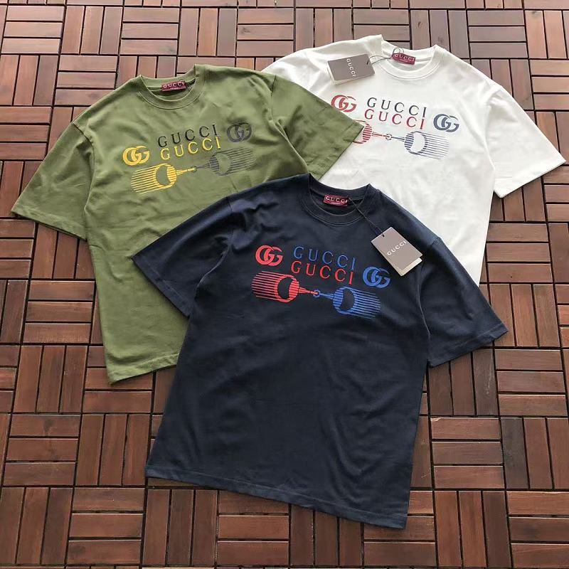 GUCCI T-SHIRT 66042170 (im 176CM 58KG iwear size S in the photo)