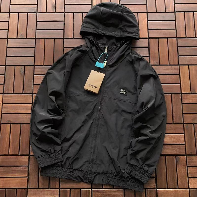 BURBERRY JACKET 11110723 (im 172CM 65KG iwear size L in the photo)