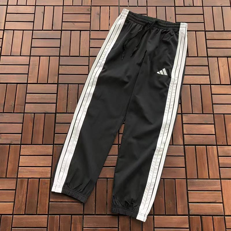 ADIDAS TROUSERS 88070862 (im 185CM 80KG iwear size M in the photo)