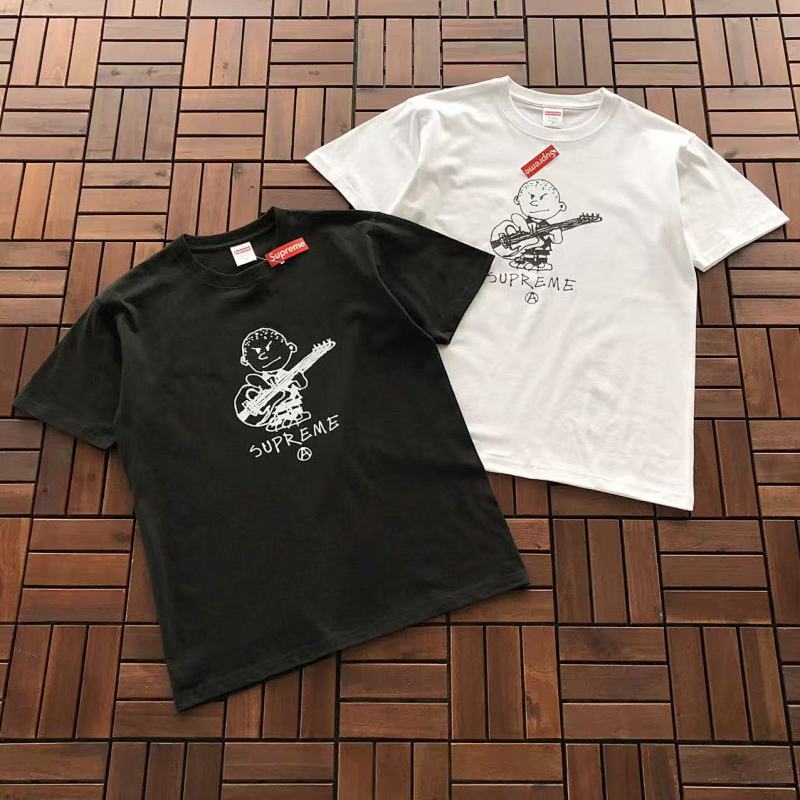 SUPREME T-SHIRT 55022754 (im 176CM 58KG iwear size M in the photo)