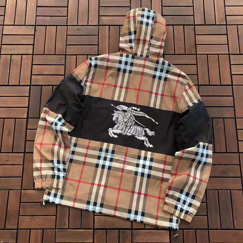 BURBERRY JACKET 55081912 (im 185CM 80KG iwear size XL in the photo)
