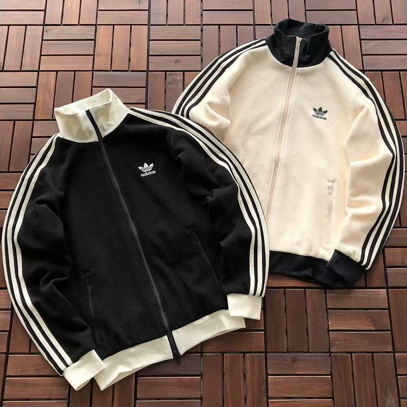 ADIDAS JACKET 88051436 (im 185CM 70KG iwear size M in the photo)
