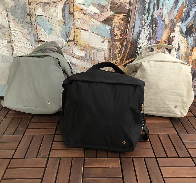LULULEMON BAG 66062231（长48CM*宽35CM*高25CM）