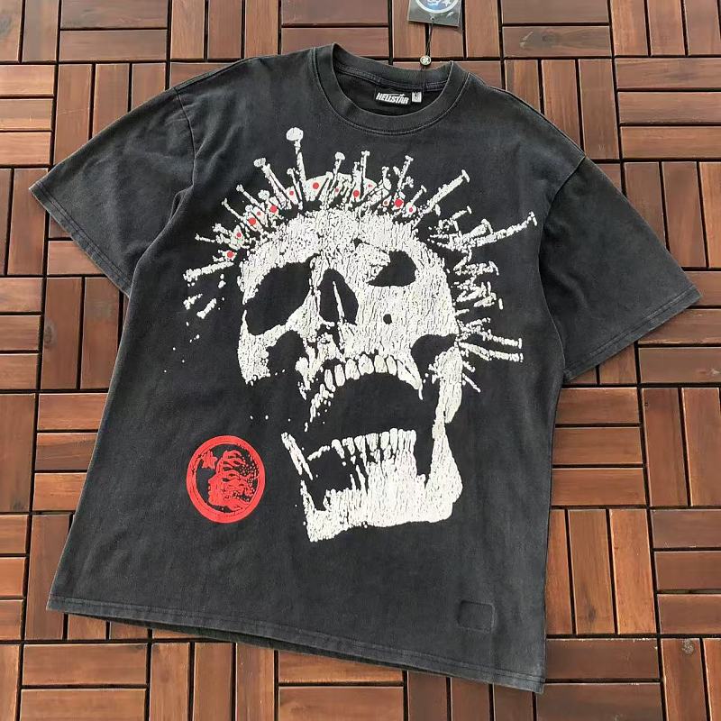 HELLSTAR T-SHIRT 55081500 (im 185CM 70KG iwear size L in the photo)