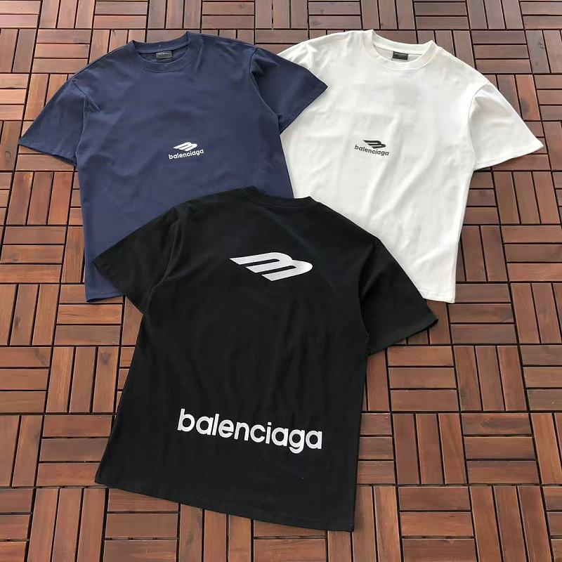 BALENCIAGA T-SHIRT 88042902 (im 185CM 70KG iwear size S in the photo)