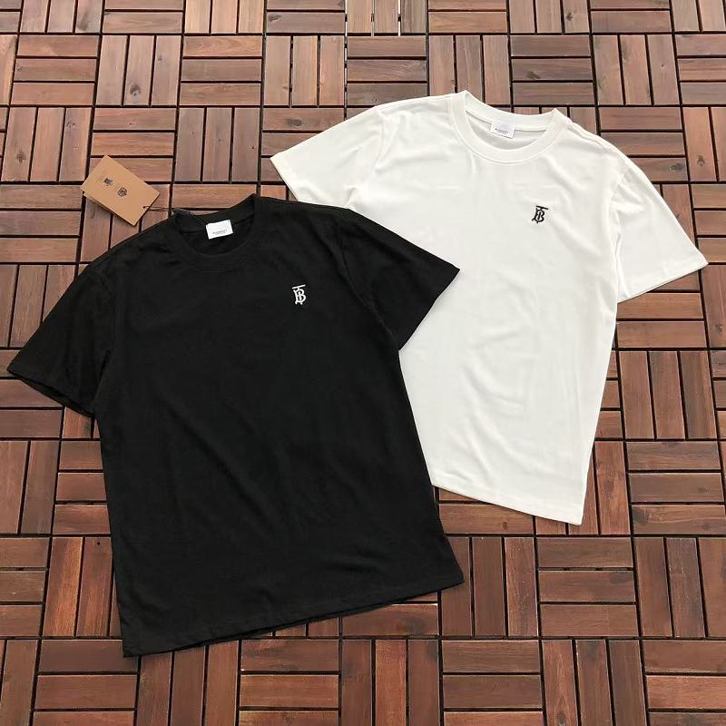 BURBERRY T-SHIRT 77051331 (im 185CM 70KG iwear size M in the photo)