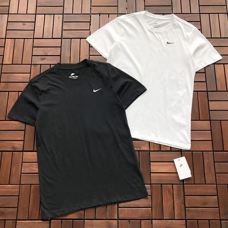 NIKE T-SHIRT 88061028 (im 185CM 80KG iwear size M in the photo)