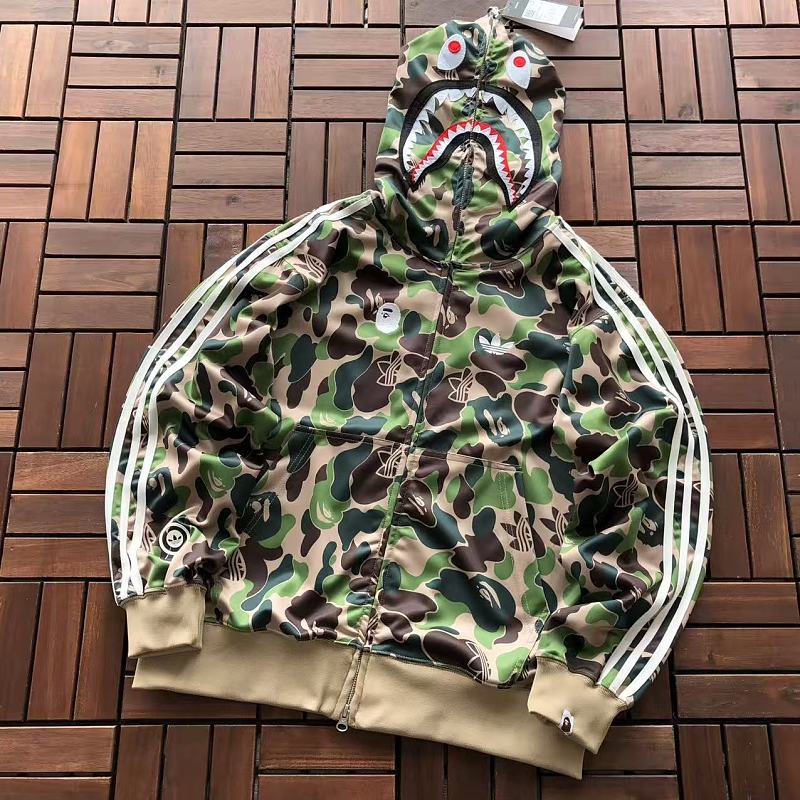 BAPE X ADIDAS HOODIE 88051437 (im 185CM 70KG iwear size S in the photo)