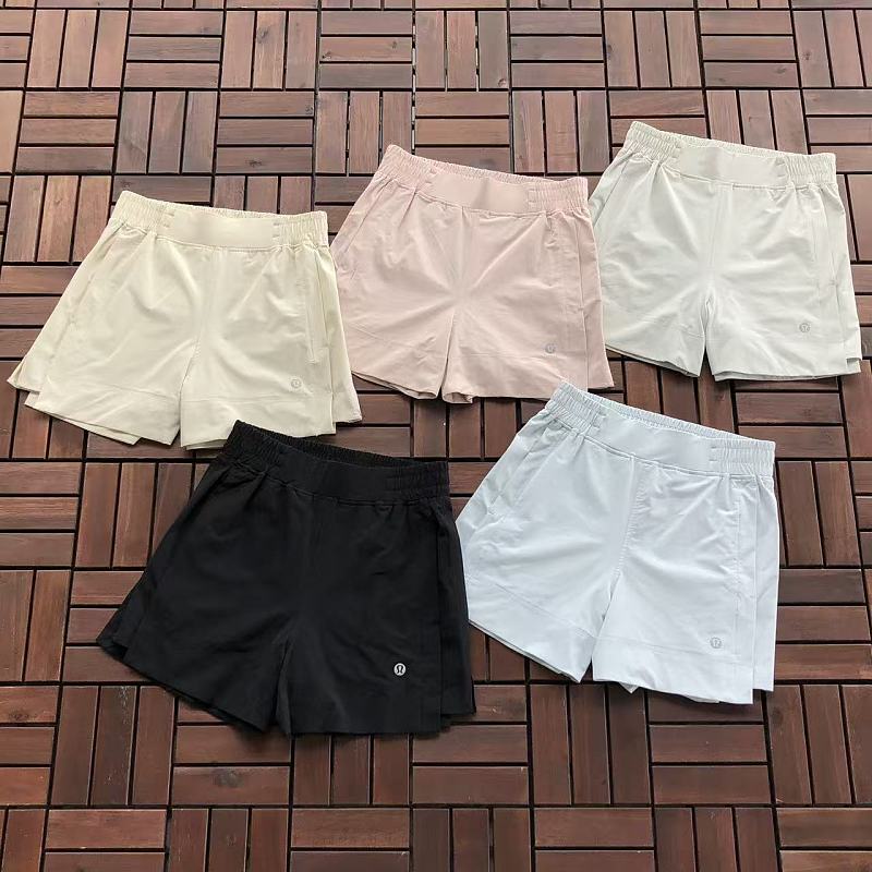 LULULEMON SHORTS WOMAN 66061403