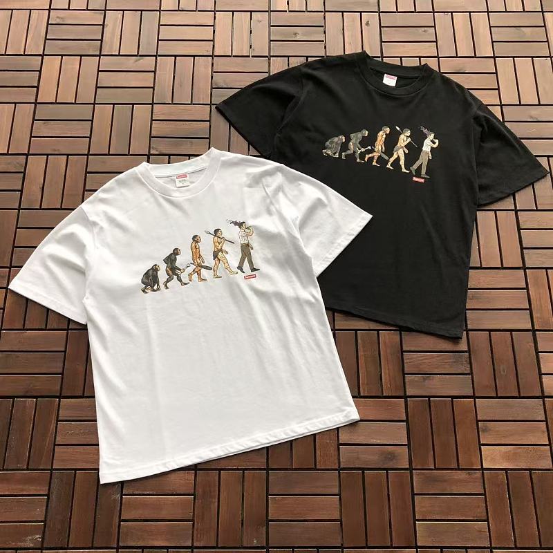 SUPREME T-SHIRT 88050309 (im 185CM 80KG iwear size M in the photo)
