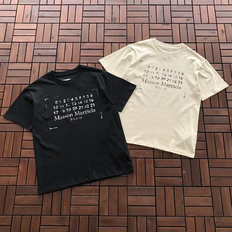 MAISON MARGIELA T-SHIRT 88033038 (im 176CM 58KG iwear size 44 in the photo)