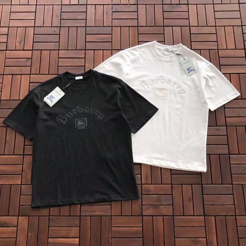 BURBERRY T-SHIRT 11120311 (im 180CM 68KG iwear size S in the photo)