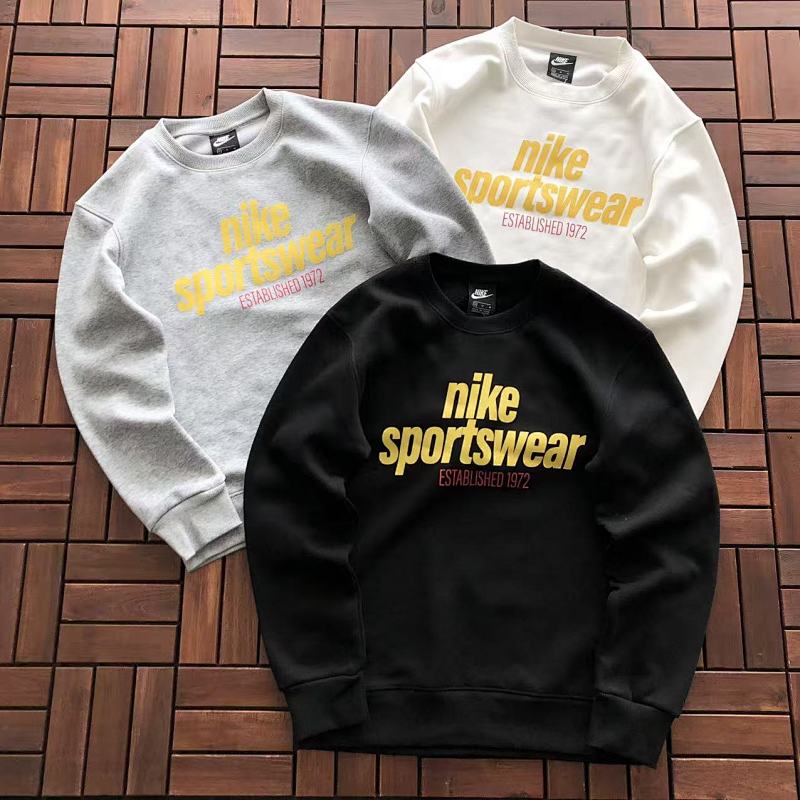 NIKE SWEATER FLEECE 22112720 (im 176CM 58KG iwear size M in the photo)