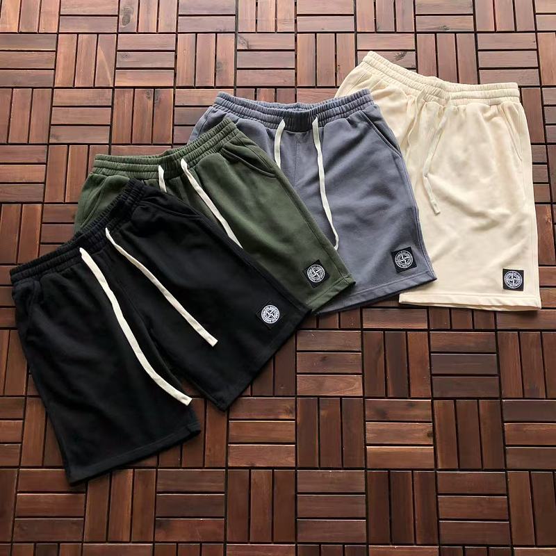 STONE ISLAND SHORTS 11102331(im 180CM 68KG iwear size L in the photo)