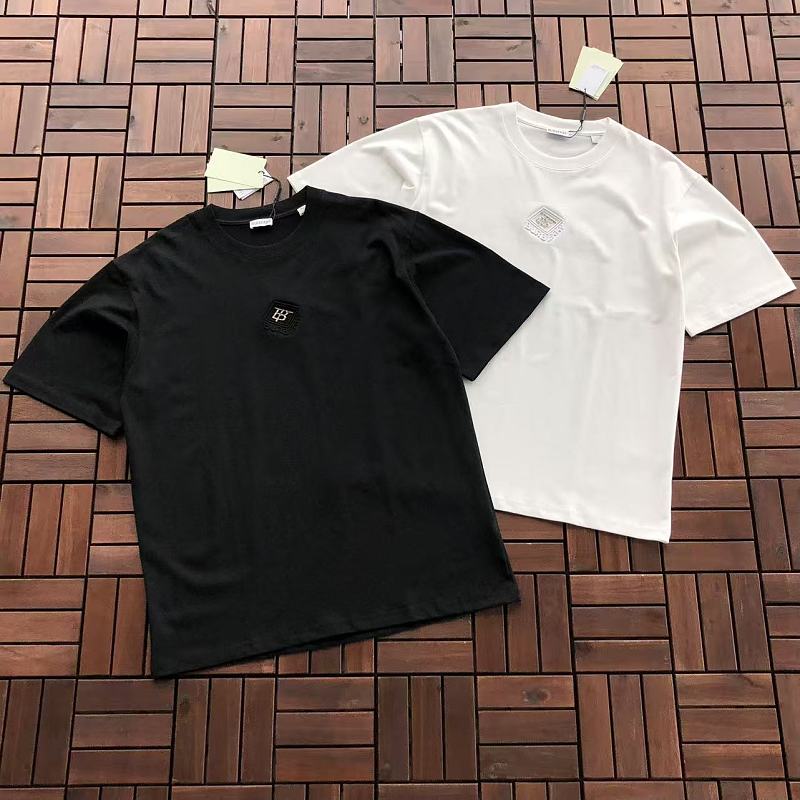 BURBERRY T-SHIRT 66051001 (im 180CM 68KG iwear size XL in the photo)