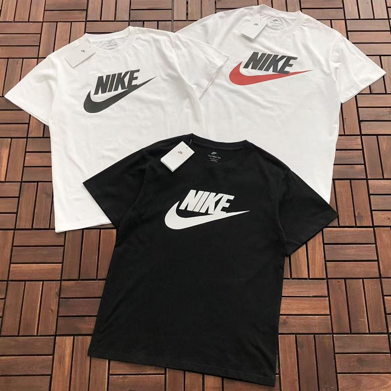 NIKE T-SHIRT 88012707 (im 176CM 58KG iwear size M in the photo)