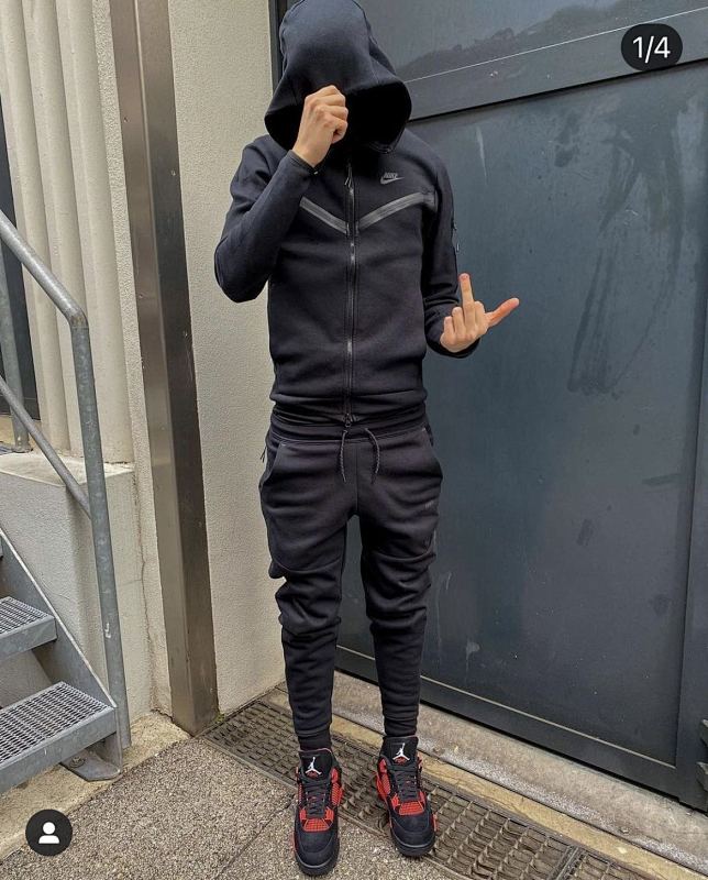 TF 2020 CU4489-010 zip-up coat CU4495-010 pants (im 180CM 68KG iwear size S in the photo)