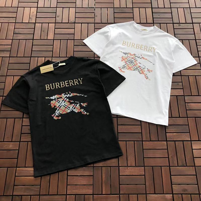 BURBERRY T-SHIRT 66010601 (im 185CM 80KG iwear size S in the photo)