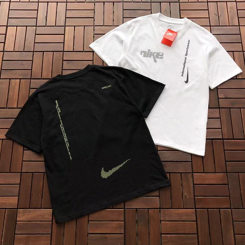 NIKE T-SHIRT 77051502 (im 185CM 70KG iwear size M in the photo)
